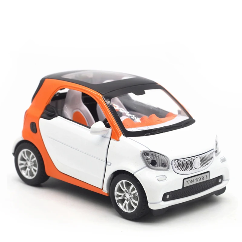 Hommate Smart 1:24 весы для двух моделей автомобилей сплава металла литья под давлением игрушка модель машины подарок автомобили игрушки для детей - Цвет: White