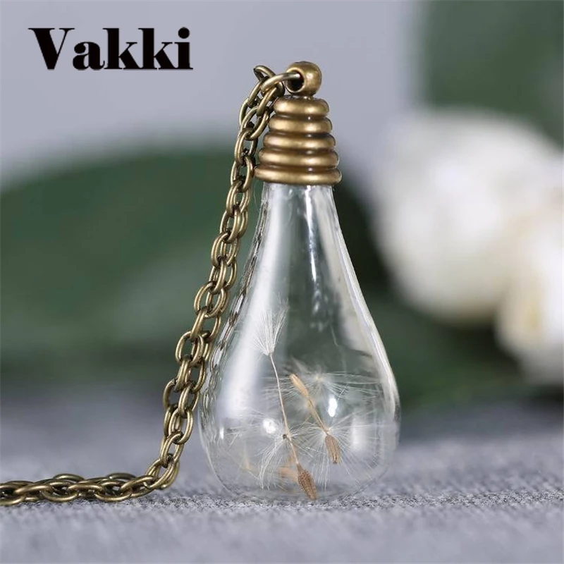 

2017 Hot Jewelry Retro Light Bulb with Dandelion Glass Pendant Necklaces Handmade Long Link Sweater Chain Jewelry Accessories