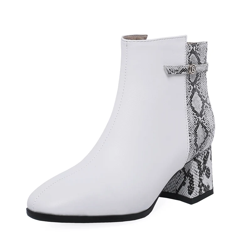 MORAZORA/ г., новые модные разноцветные женские ботинки из змеиной кожи осенне-зимние ботинки на высоком квадратном каблуке модные зимние ботильоны на платформе - Цвет: Белый