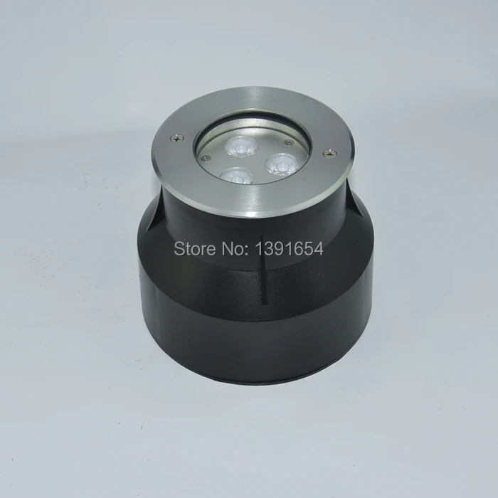 underwater light12.jpg