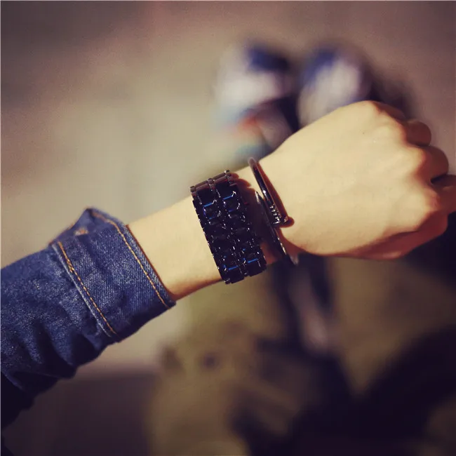 Творческий светодиодный свет Для мужчин Для женщин Цифровые наручные часы корейский стиль мужской женский электронные часы модные Повседневное Пара часы-браслет