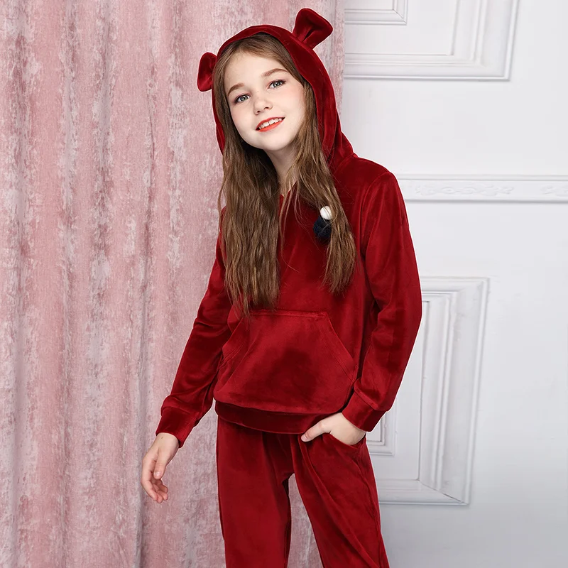 

Girl's gold velvet suit autumn children's long sleeved protective clothes with hats and long sleeves