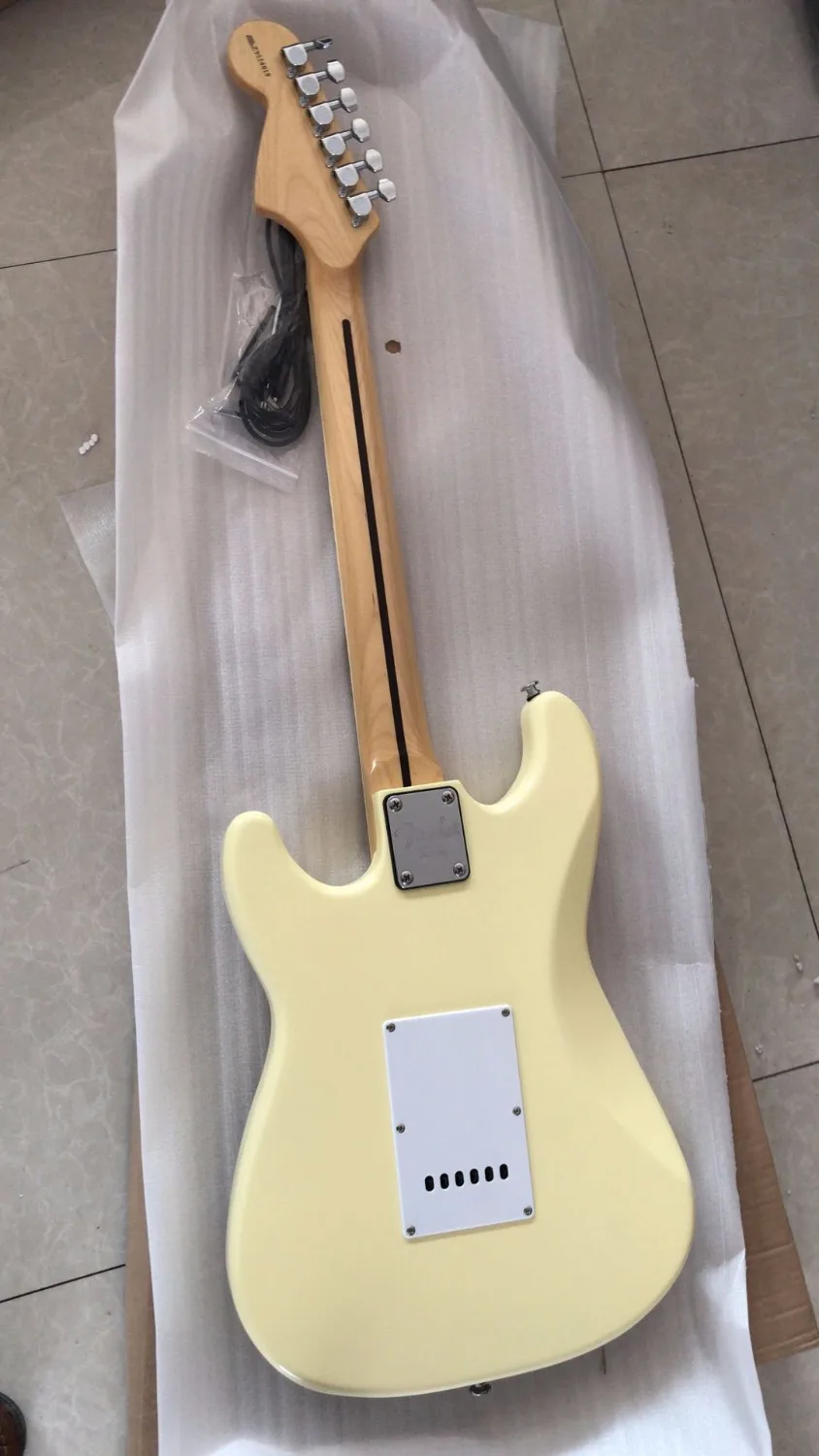 Wholesale New STR Yngwie Malmsteen Electric Guitar With Scallop Fingerboard In Cream Top Quality 180329