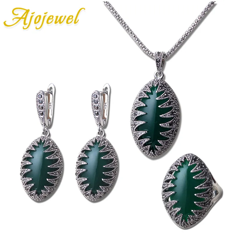

Ajojewel Green Resin Geometric Oval Shape Rhinestond Pendant Necklace Earring And Ring Vintage Jewelry Set For Mother's Day Gift