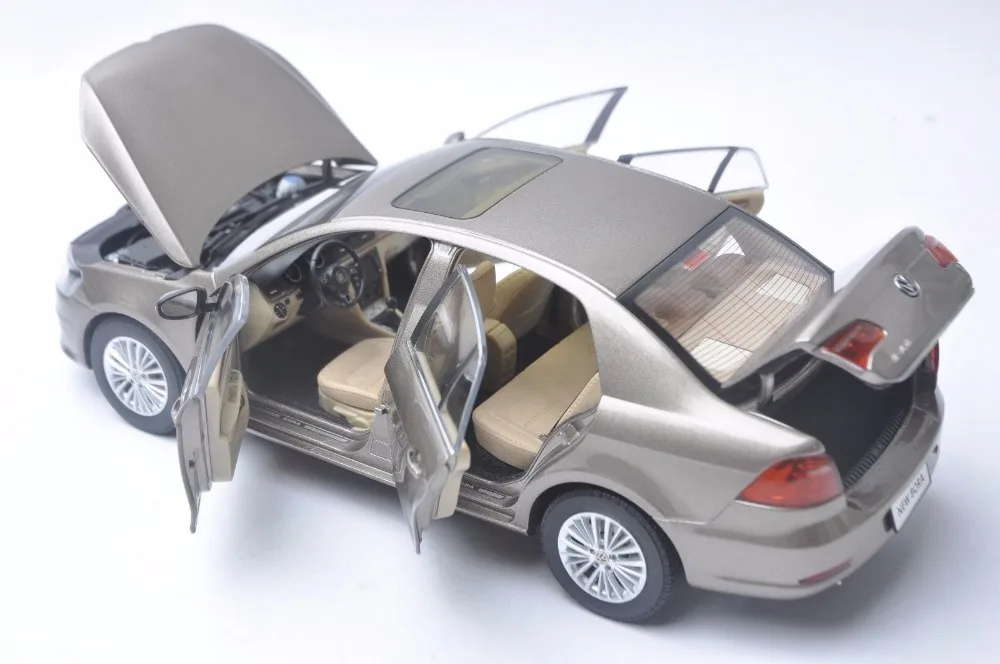 1:18 литая под давлением модель для Volkswagen VW Bora 2013 игрушечный автомобиль из Золотого Сплава миниатюрная Коллекция подарков Jetta US