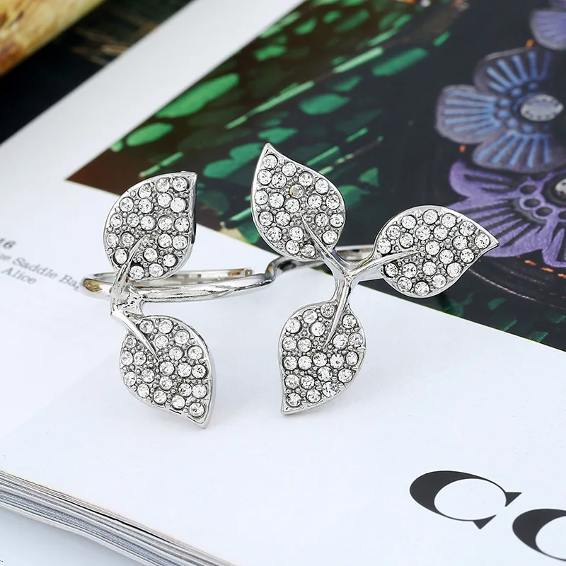 3586923106_1079086986