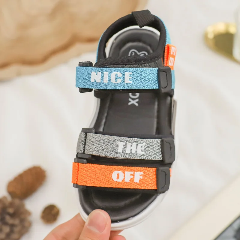 جديد الصيف صنادل أطفال للأطفال أحذية الفتيان الفتيات الصنادل طفل الفتيات أحذية صنادل للأطفال مدرسة تنفس حجم 21-30