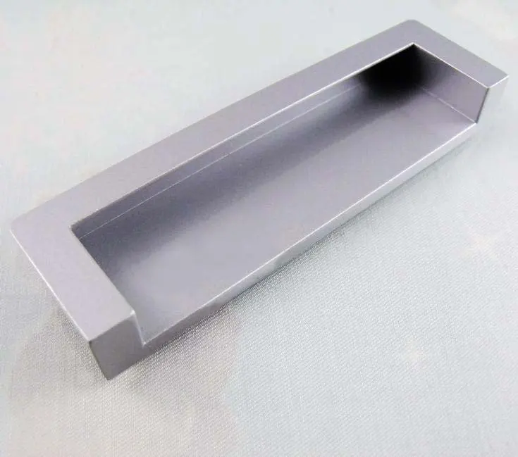 

Zinc Alloy Kitchen Cabinet Handle And Drawer Pull (C.C.:128mm,Length:140mm)