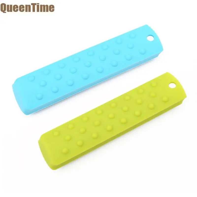 QueenTime Non slip Pan Handle Cover Silicone Pot Handle Sleeve Anti