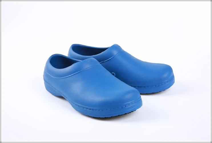 Cheap Men's Kitchen Work Shoes Lightly Chef Shoes For Man Mule Clogs Waterproof Oil-proof Anti-Slip Working Surgical shoes  (6)