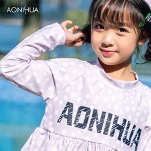 AONIHUA двух частей Плавание костюм для детей милые девушки Плавание одежда письмо печати ванный комплект полиэстер с длинным рукавом Купальники