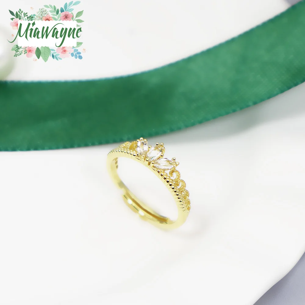 Crown Topaz Ring 04