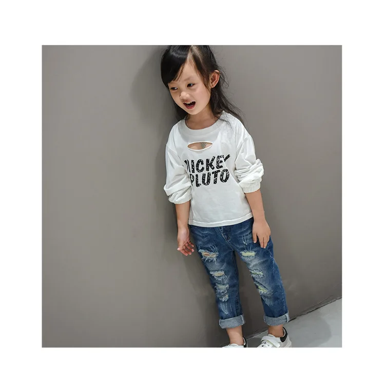 Девушка Джинсы для женщин Осенняя одежда 2016 года Корейская версия Детские Дикий штаны с дырками рваные ребенка мыть Обувь для девочек
