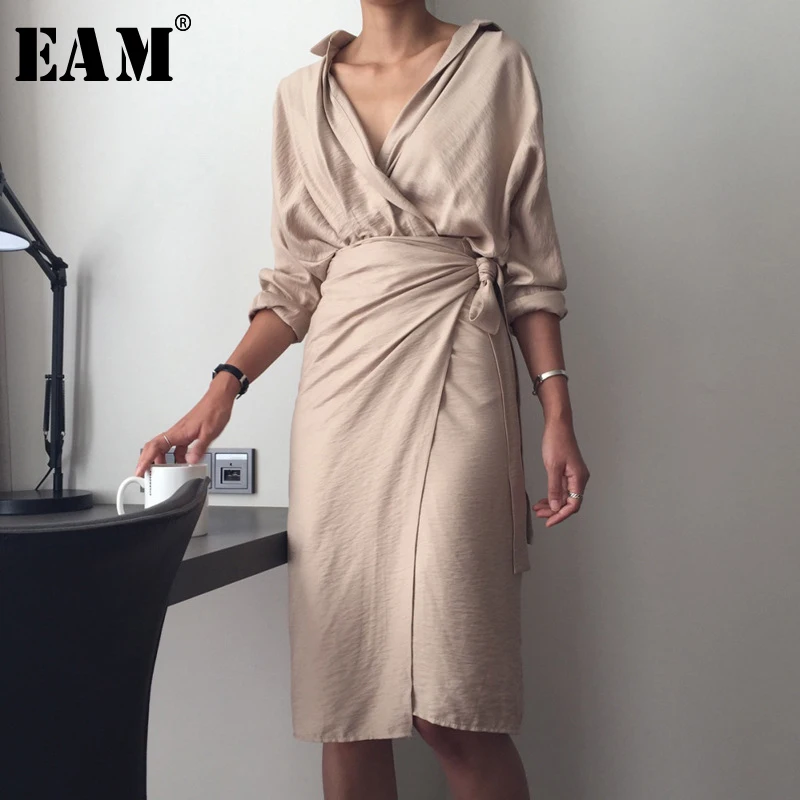 

[EAM] 2019 New Autumn Winter V-Neck Long Sleeve Waist Bandage Loose Big Size Temperament Dress Women Fashion Tide JU356