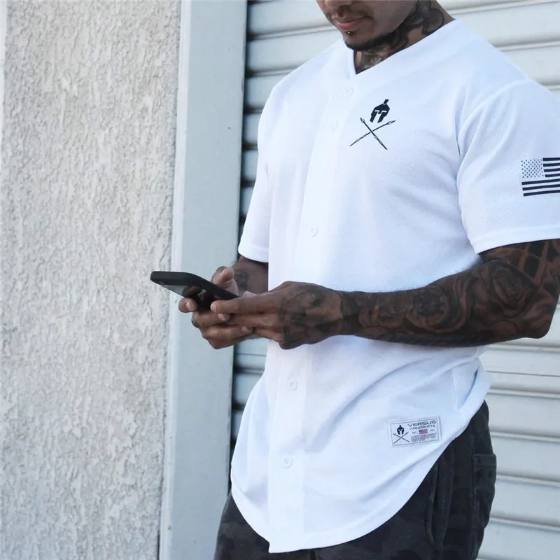 

2019 Summer Breathable Man Sport Soild Colors Fitness Shirt T-shirt Running Breathable Quick-Drying Stretch Tops T-shirt