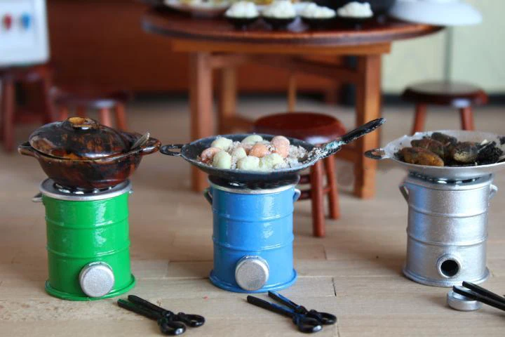 

G10-X087 children baby gift Toy 1:12 Dollhouse mini Furniture Miniature rement accessories retro coal stove 1pcs