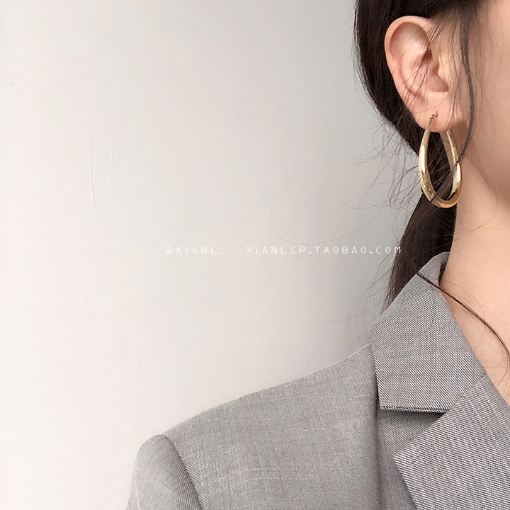 HUANZHI-2019-New-Punk-Rock-Gold-Metal-Copper-Thick-Big-Round-Teardrop-Oval-Circle-Hoop-Earrings (1)