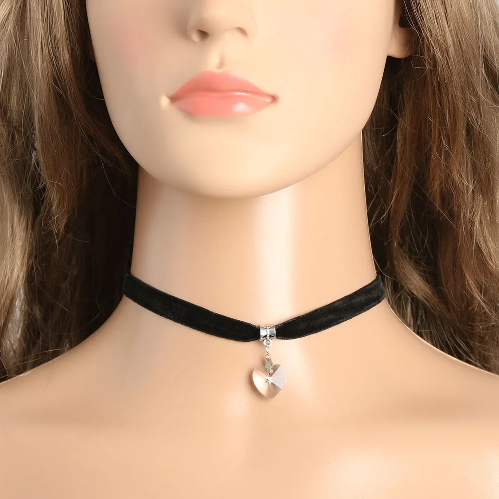 

2PC Handmade Vintage Unisex Women Men Gothic Velvet Heart Crystal Choker Necklace Pendant Retro 80 90s Statement