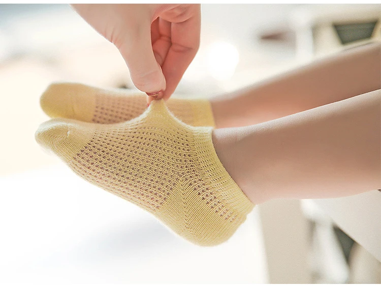 От 1 до 8 лет Детские носки Новые весенне-летние хлопковые тонкие дышащие сетчатые Носки для маленьких мальчиков и девочек белые мягкие носки для новорожденных