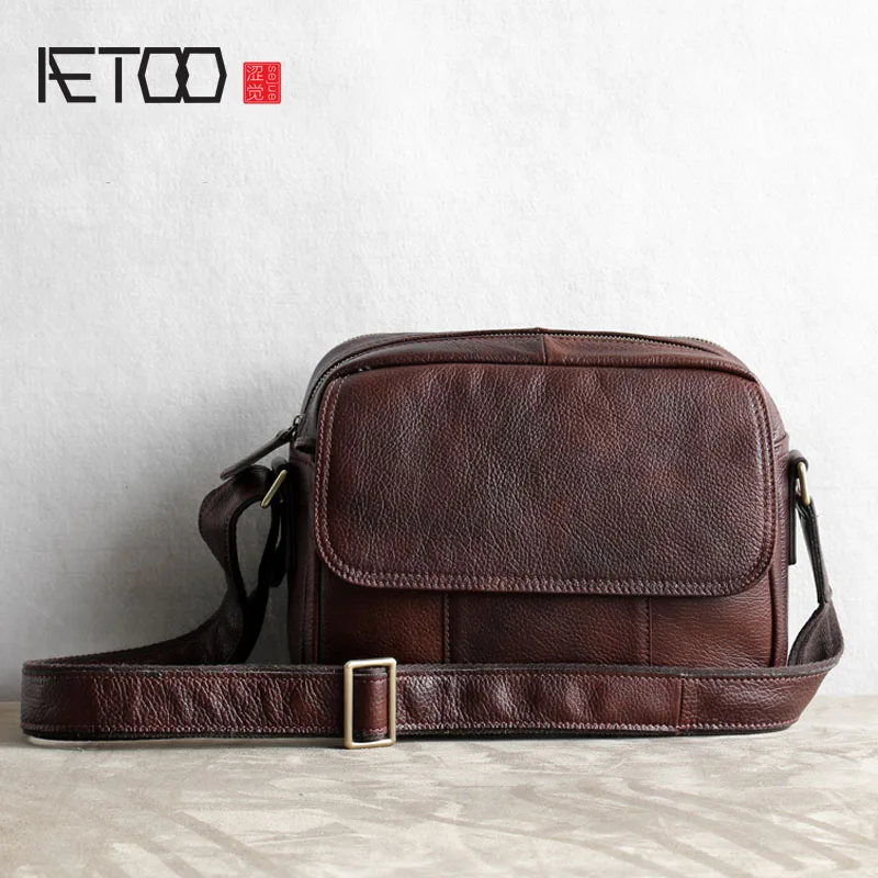 

AETOO New Leather Men's Shoulder Bag Men's Bag Japanese Casual Oil Peel Postman Headband Cowhide Messenger Bag Small Bag