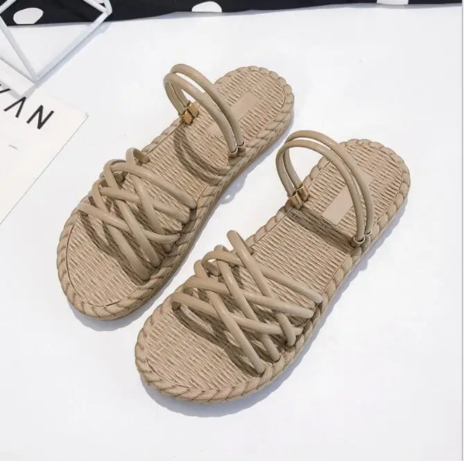 

2019 new women's sandals and slippers dual-use models lightweight breathable wear-resistant home casual fashion a041