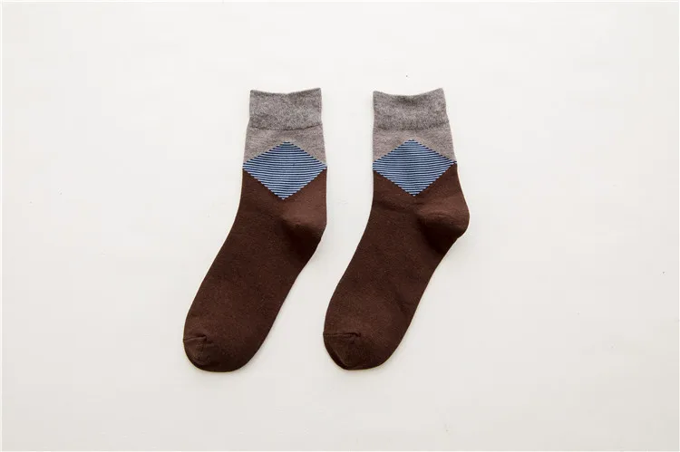 Осенние и зимние простые корейские мужские деловые хлопковые носки мужские - Цвет: Коричневый