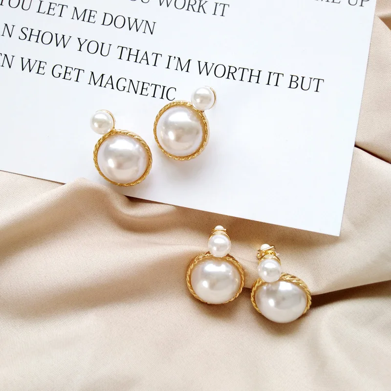 

Simple Big and Small Imitation Pearls Clip on Earring Fashion Palace Vintage Stud Earrings Women Jewelry