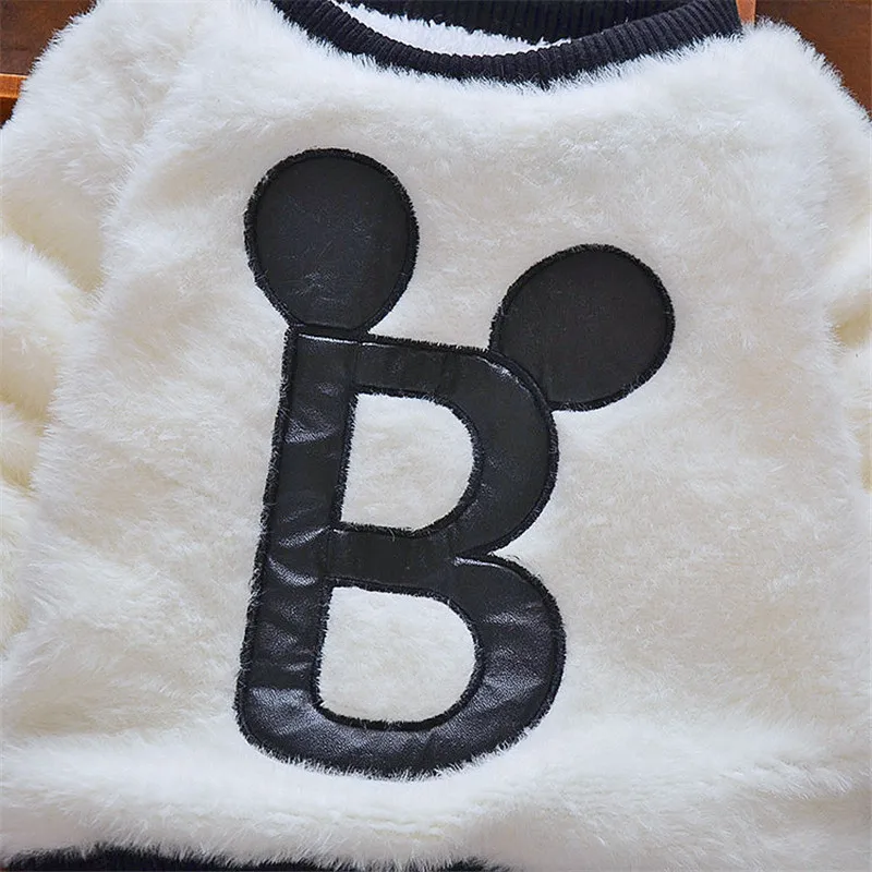 4576587400_1702989597