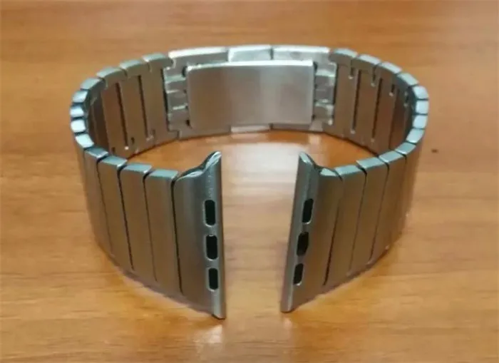 2448917196_1897215800