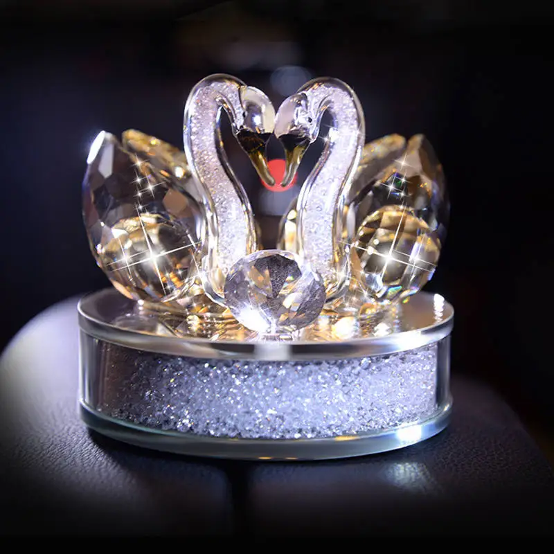 Автомобиль парфюмерный кристалл лебедь сиденье автомобиля духи и украшения Лебедь салоны машины автомобильные принадлежности для женщин - Название цвета: Champagne Swan