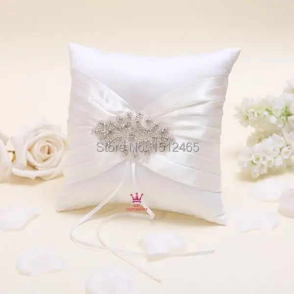46 Beads crystal Ivory satin ring pillow.jpg