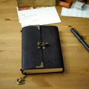 

High quality locking style handmade genuine cowhide notebook European Crazy Horse leather Notebook free imprint name 3 color