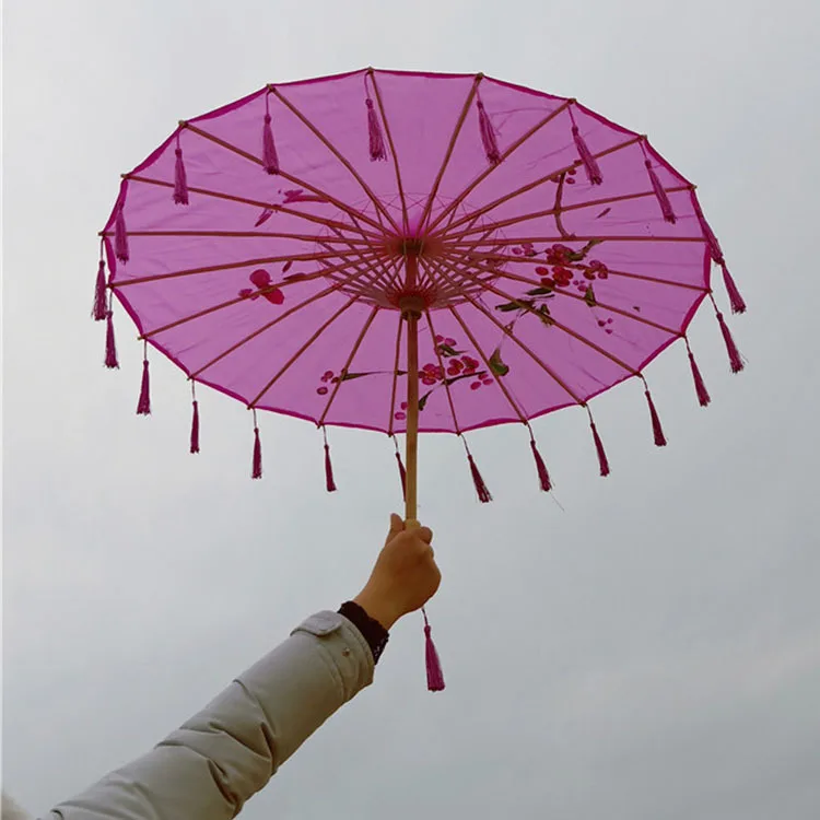 Зонтик с лентами и кисточками, зонтик Cheongsam Hanfu, Классический Шелковый Зонтик для танцев, женский зонтик в китайском стиле Tang ombrello - Цвет: umbrella  tassels