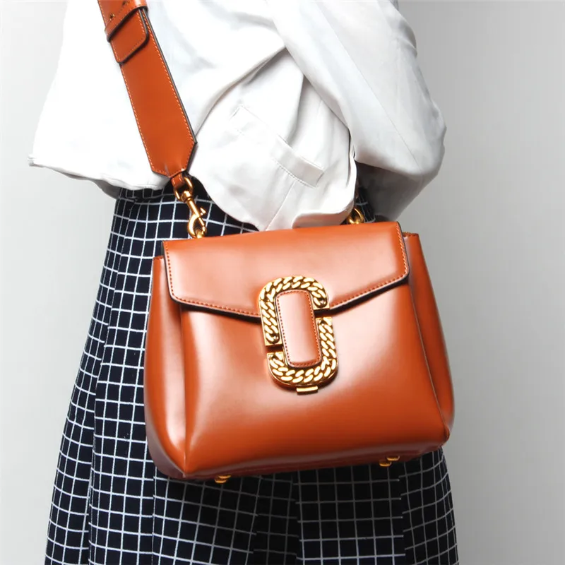 

Hot Sale Fashion Genuine Leather Women's Shoulder Bag Leisure Vintage Waxy Leather Messenger Bag Crossbody