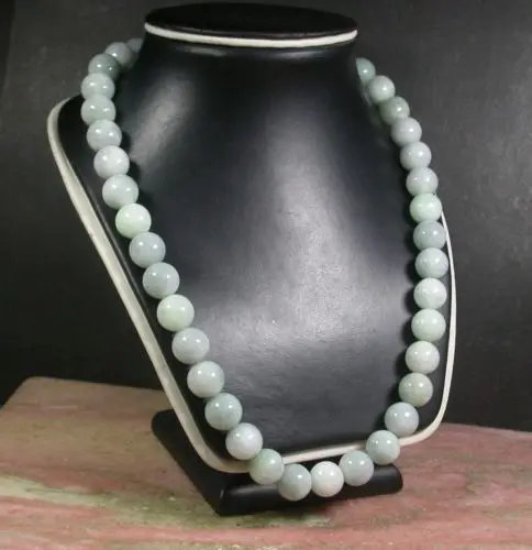 

Light Green 100% Natural A stone Bead beads Necklace