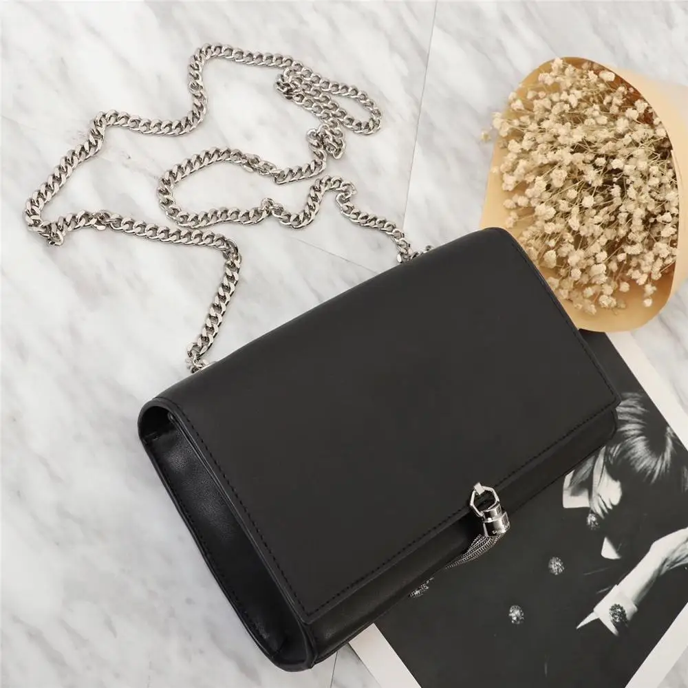 

2019 New Fashion shoulder bag cowhide leather chain Tassel design crossbody bag for women with logo