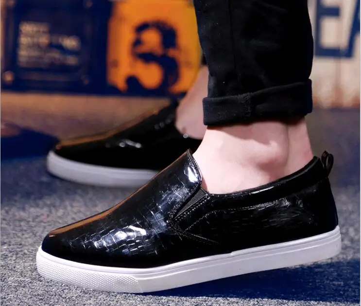 

2015 explosion models male fashion leather men's casual shoes a pedal lazy shoes