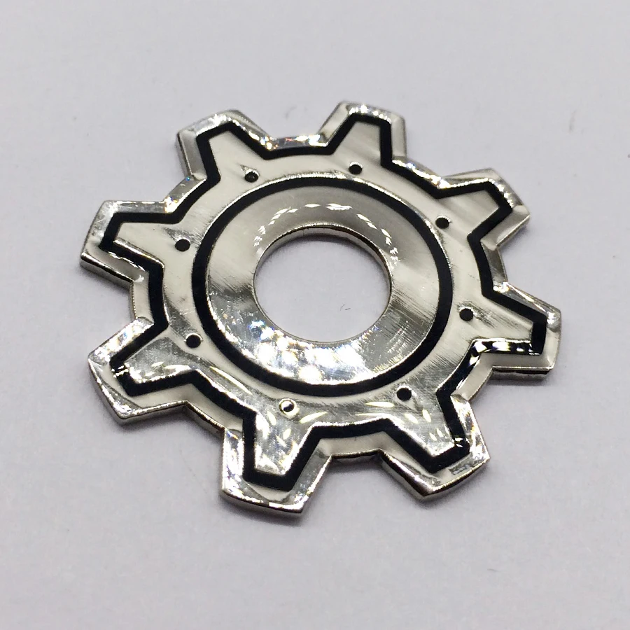 New Novel Metal Lapel Pins Guitar Gear Shaped Badge Solid Brass Pins