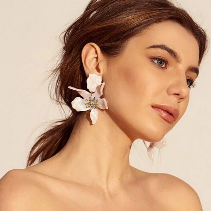 

Women Acrylic flowers Exaggerated Europe Style Big Drop Earrings for vacation party Trendy Retro Earrings Ins Popular Earrings