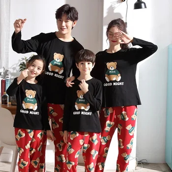 

Family Matching Sleepwear Suit 2pcs Mother Father Kids Pajamas Mom Daughter Son Pyjamas Set Matching Cartoon Prints Nightwear