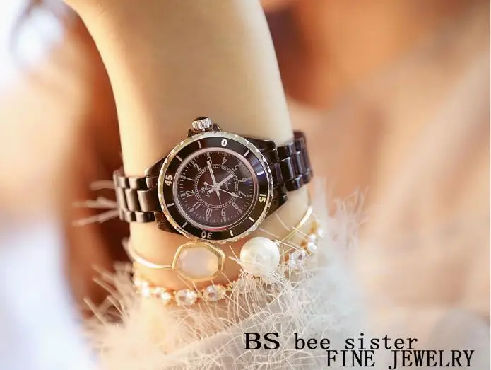 Новое поступление Для женщин Стразы Часы леди платье часы Montre Femme черный, белый цвет Керамика браслет наручные женские часы со стразами