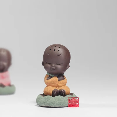 Wizamony Традиционный китайский Фиолетовый глиняная глазурованная Буддизм Книги по искусству и коллекционные предметы интерьера милый маленький монах молитва Чай Pet - Цвет: Angry