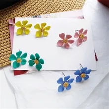 Fashion lady special personality made of metal and lovely earrings creative delicate flower shapes girl everyday wear earrings Fashion lady special personality made of metal and lovely earrings creative delicate flower shapes girl everyday wear earrings