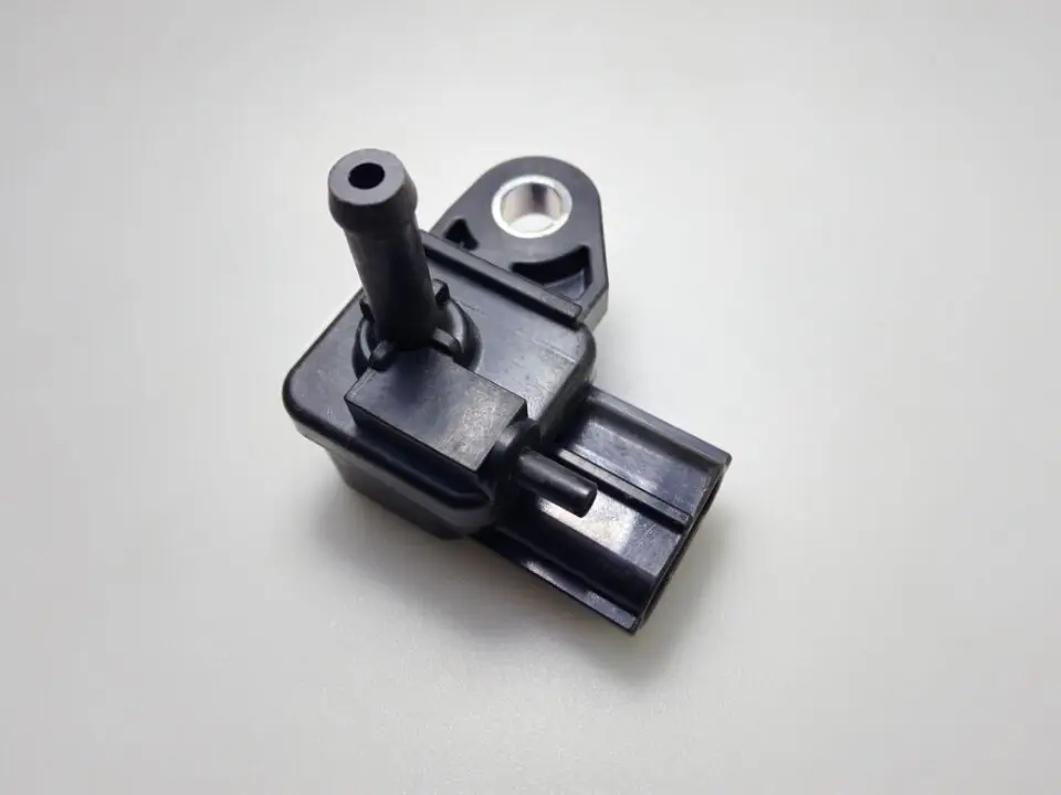 labwork-parts Fuel Tank Pressure Sensor for Hyundai Accent Sonata Tiburon 31435-2D501 labwork-parts Fuel Tank Pressure Sensor for Hyundai Accent Sonata Tiburon 31435-2D501
