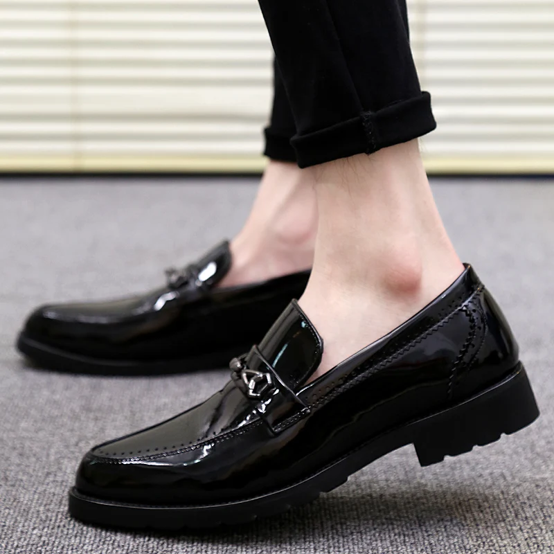 

Tidog fashion bright leather Bullock pointed men leather oxford shoes men fashion shoes