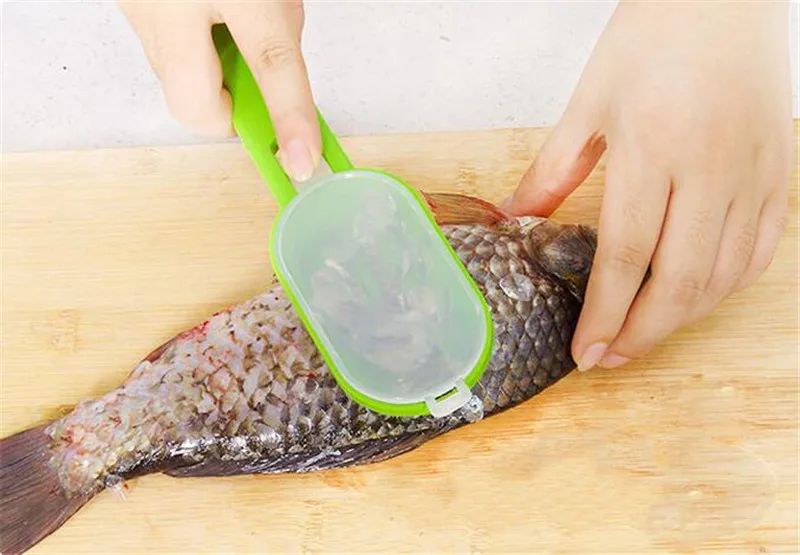 

2017 Fish Cleaning Tool Scraping Scales Device Fish Skin Steel Fish Shaver Remover Cleaner Descaler Kitchen Accessories Hot Sale
