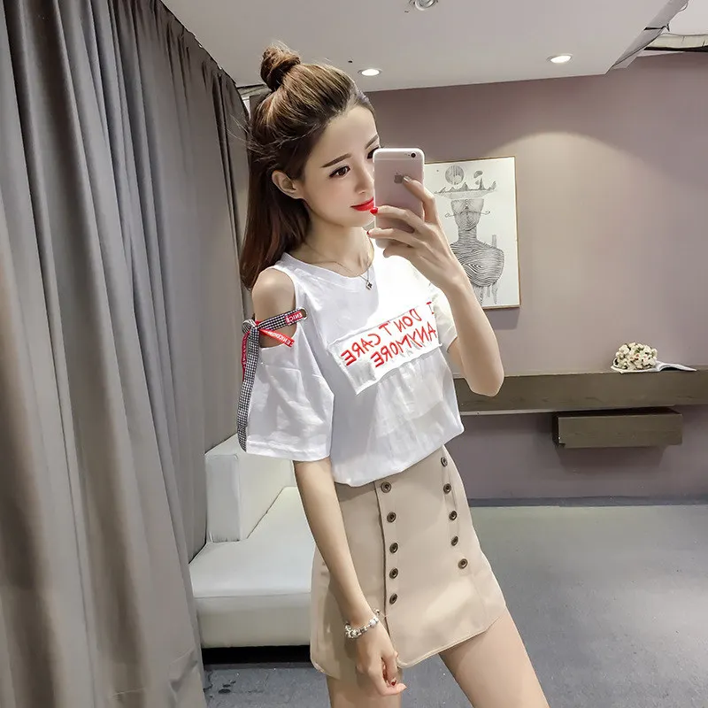 

Personality Bare Shoulder Hollow Letters Print Embroidery Half Sleeve T shirt Women 2019 Korean Summer New Slim Cotton Tops