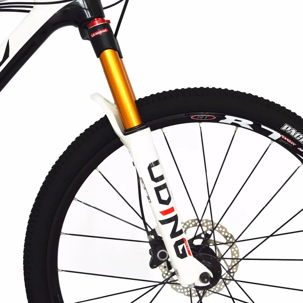 Best BEIOU Carbon 26-Inch Mountain Bike Hardtail Trail Bicycle 30 Speed S H I M A N O M610 DEORE MTB 10.8 kg colorful CB005 10