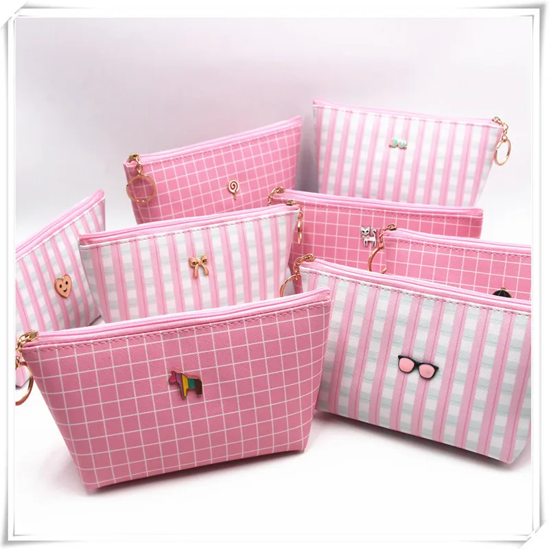 

PACGOTH Sweet Pink Color Plaid Pattern Cosmetic Bag With Zipper Pink Large Storage Bag PU Leather With Matal Decoration Bag, 1PC