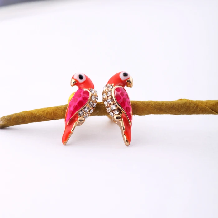Женские серьги гвоздики в горошек с изображением крыльев|earring gift|e390earring magnetic |